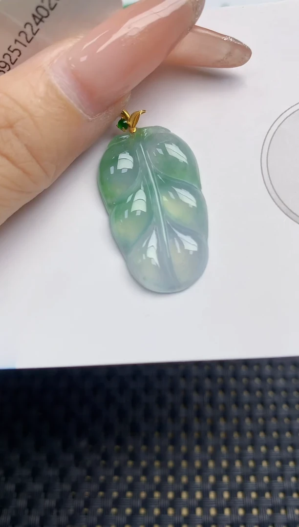 颈饰18K金镶嵌翡翠天然缅甸A货翡翠百元以上9元证书费自理