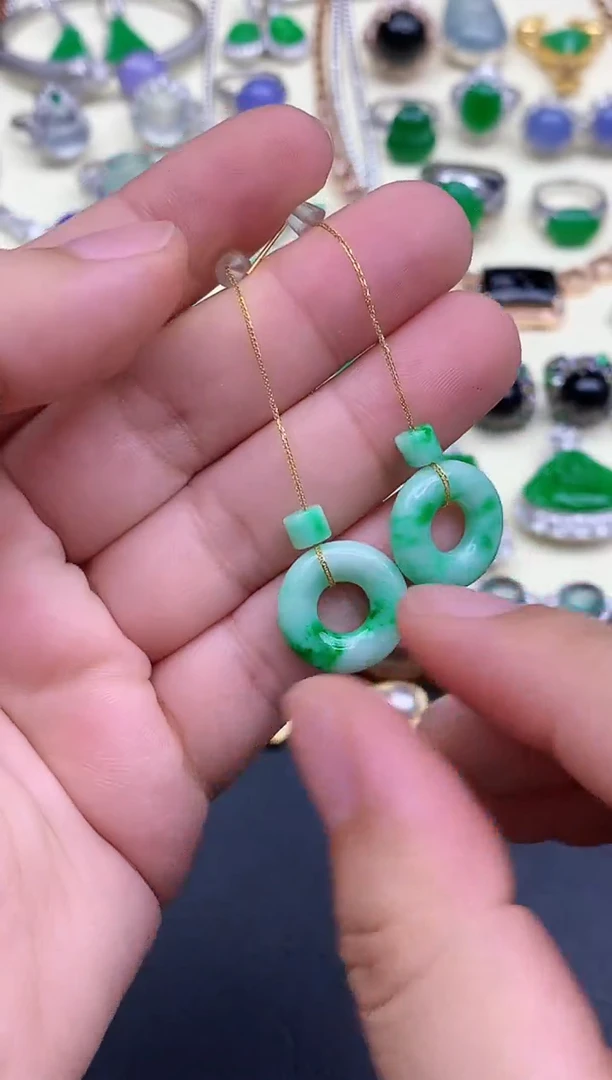 颈饰18K金镶嵌翡翠235-中国好珍宝