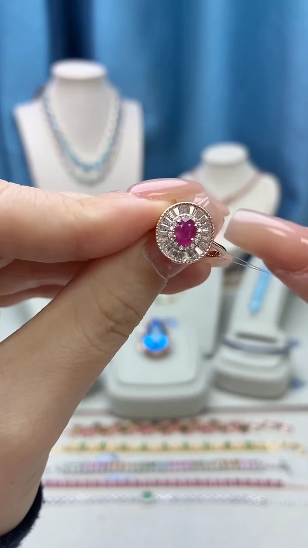 银S925镶嵌戒指红宝石015BJ0105产品一个（多样性）