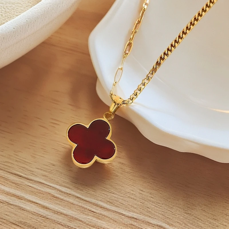 钛钢项链 X98 红色四叶草项链气质轻奢时尚金色坠链素款百搭镶嵌