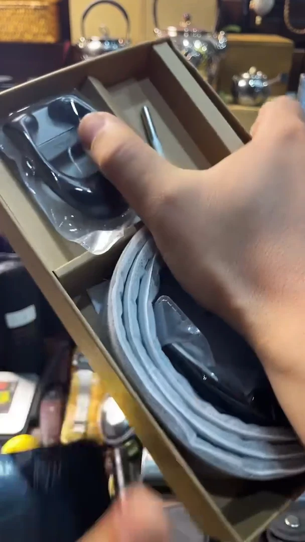 瓷片闪购商品 如图所示