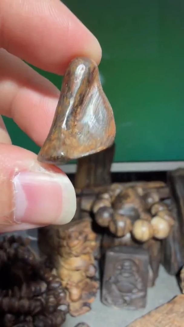 沉香吊坠多样性发一