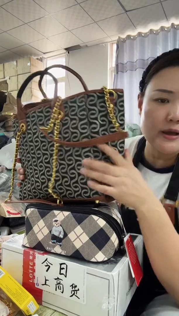 牦牛剖层皮革琪老板女包6号店超好看发图片款