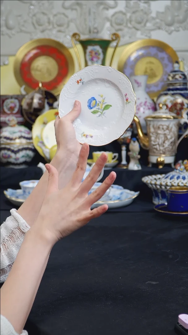 骨瓷婷婷中古器物如图所示85