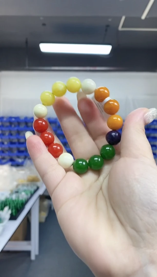 【闪购商品】蜜蜡裸石未镶嵌多样性发其一颜色微差