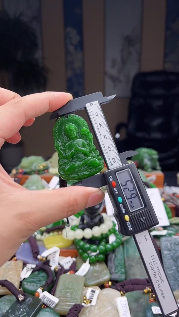 和田玉未镶嵌颈饰拍一发一