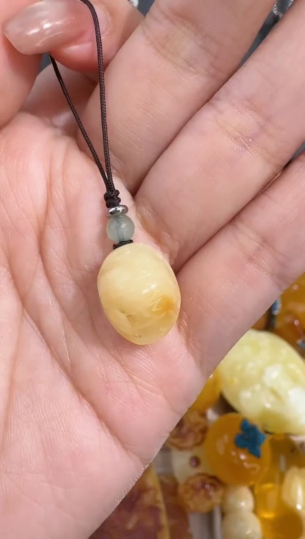 裸石琥珀未镶嵌琥珀