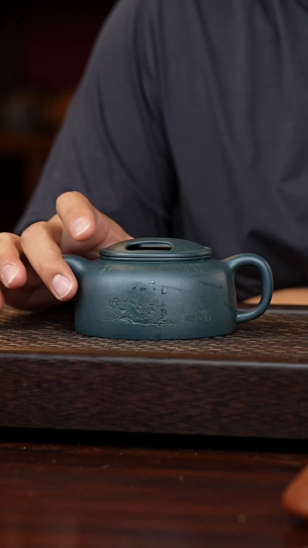 ?****鸦丹壶溢香紫砂壶300毫升