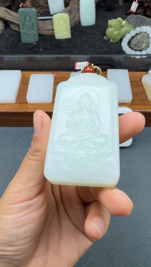 颈饰未镶嵌和田玉2