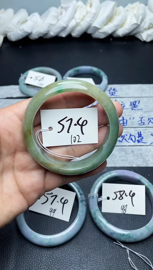 未镶嵌手镯翡翠102