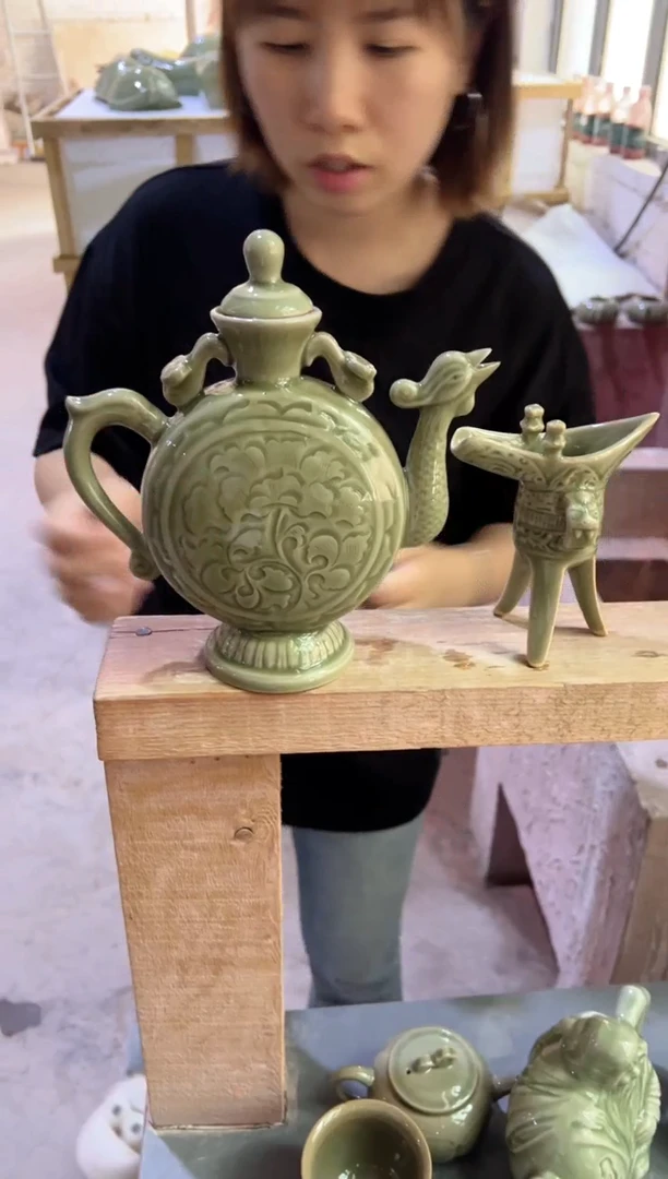 微瑕耀州窑凤鸣壶+爵杯