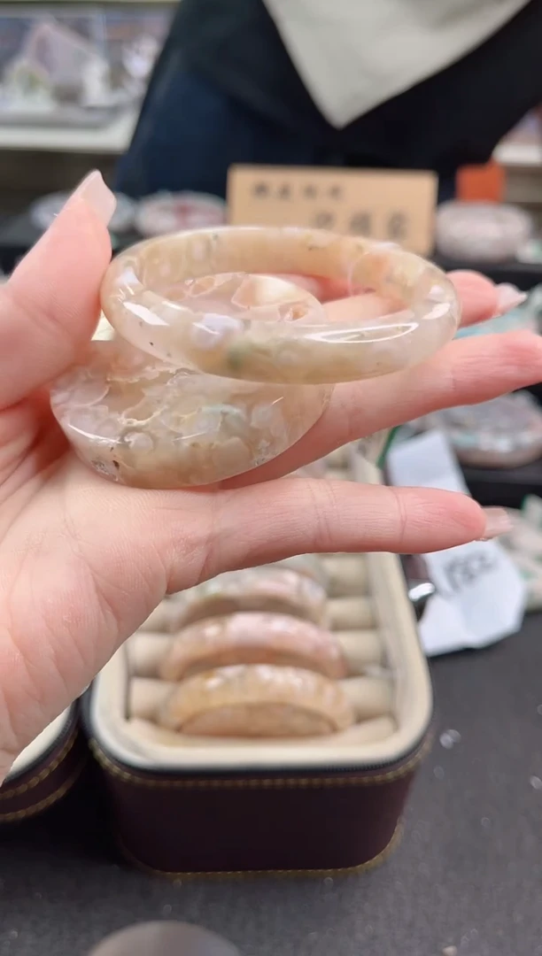 未镶嵌手镯石英质玉56圈口（赠品镯心）6432740