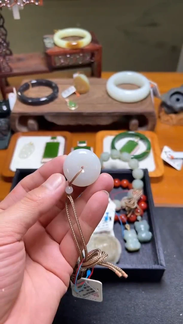 吊坠(不含链)未镶嵌和田玉新疆黑山 平安扣