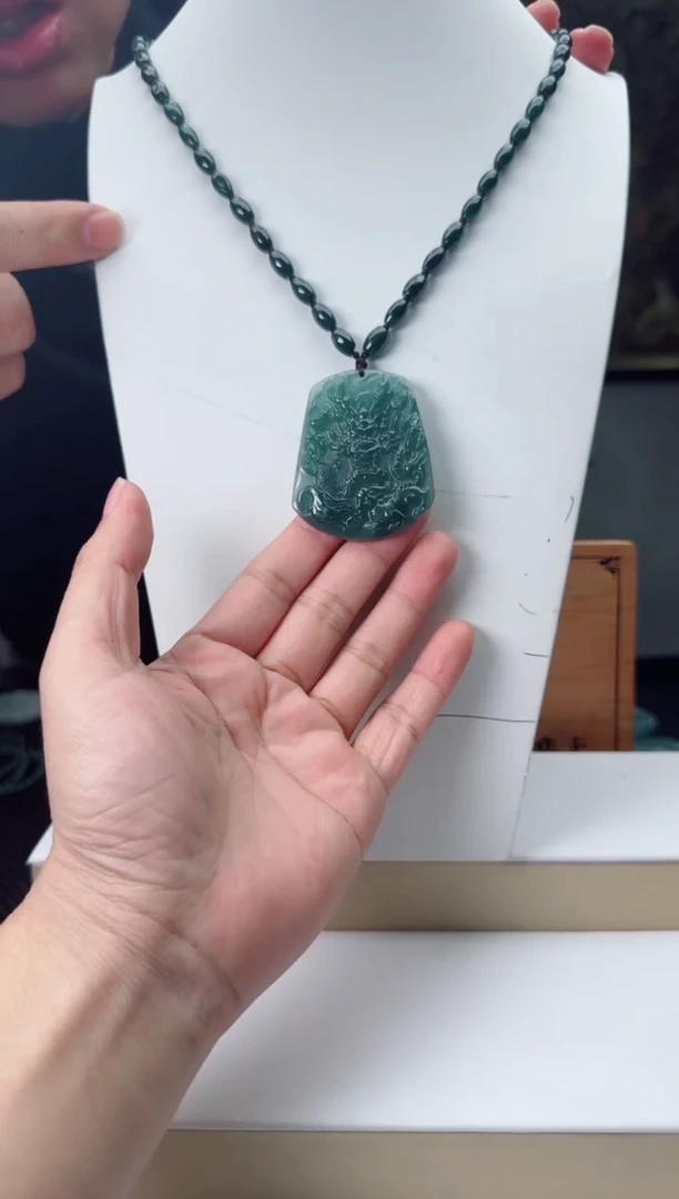 【闪购商品】翡翠颈饰未镶嵌多样性发货一件发货方龙牌