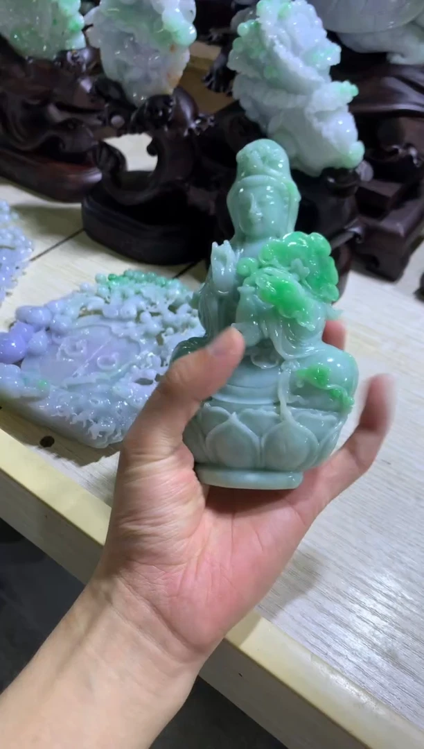 翡翠摆件未镶嵌翡翠摆件