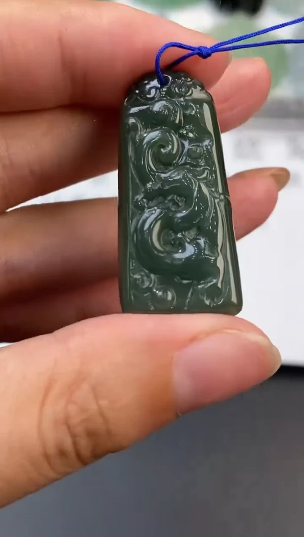 未镶嵌挂件翡翠377909    多人