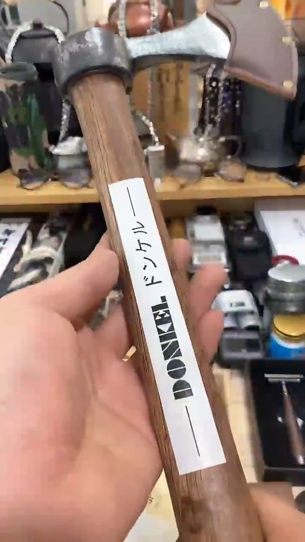 瓷片闪购商品  如图所示