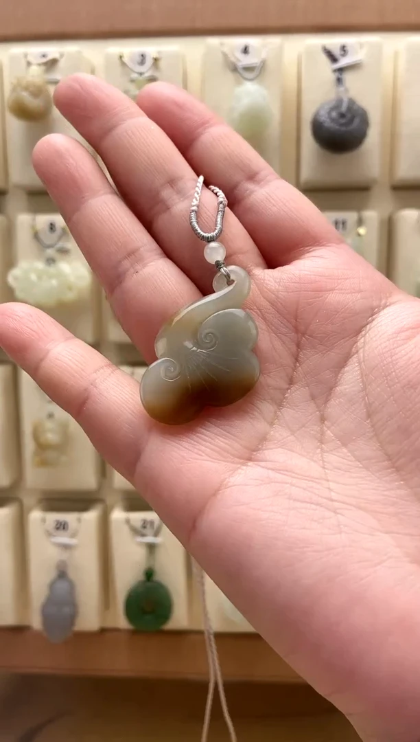 【闪购商品】和田玉（糖玉）颈饰未镶嵌如意吊坠