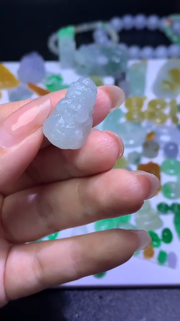 未镶嵌定制翡翠毛货