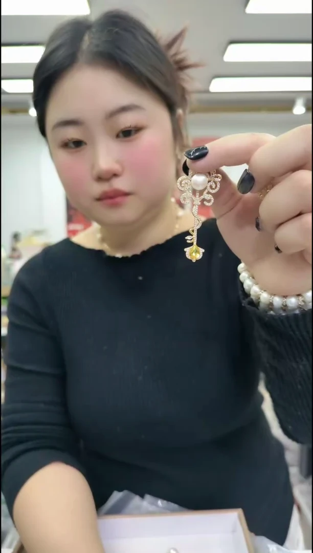 【闪购商品】淡水珍珠颈饰合金1819白珍珠药师吊坠