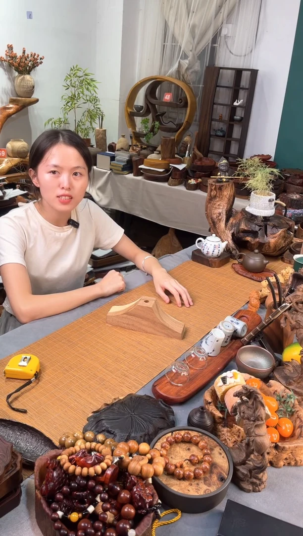 胡桃木花器20.5-5.5-8