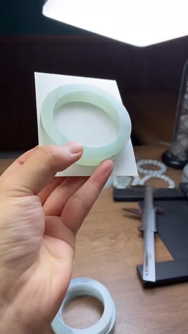 未镶嵌手镯定制翡翠定制