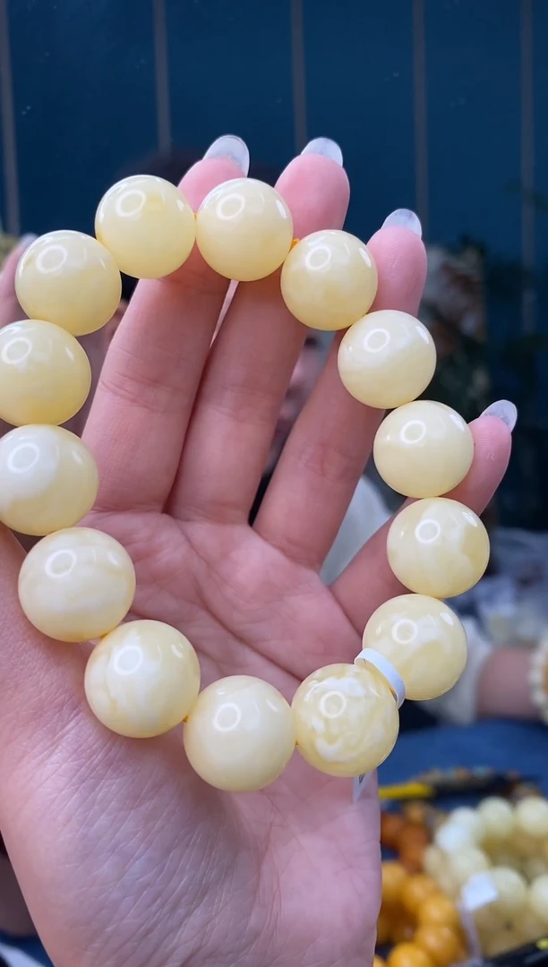 裸石琥珀未镶嵌1/2多样性发其一49