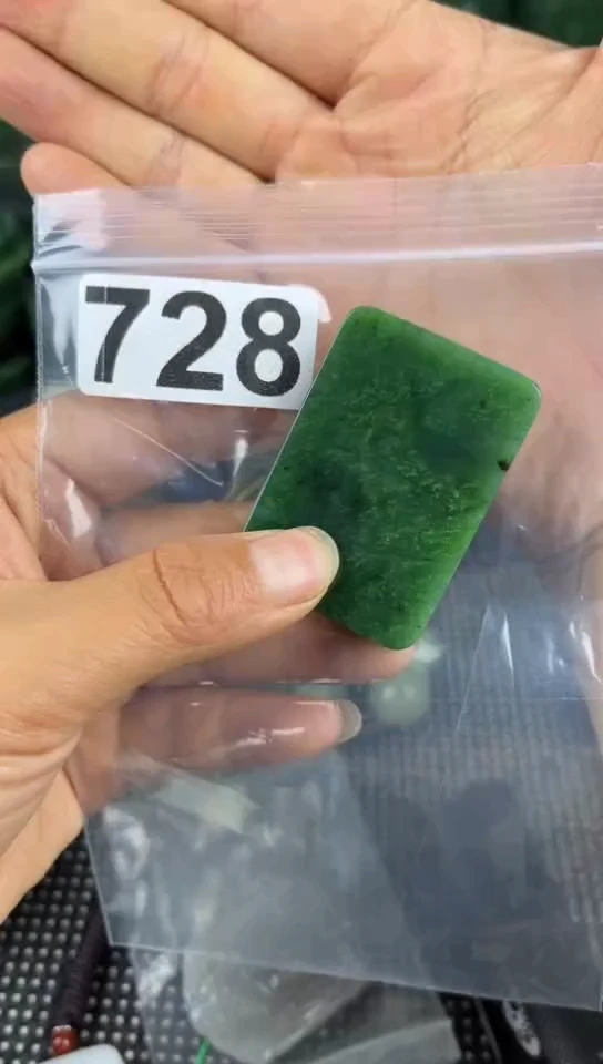 和田玉未镶嵌珠宝半成品牌子