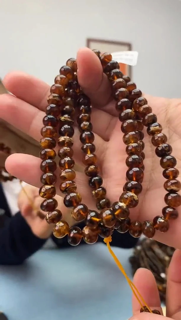 琥珀未镶嵌珠宝奇石假一罚十，抚顺溶洞干白发一件