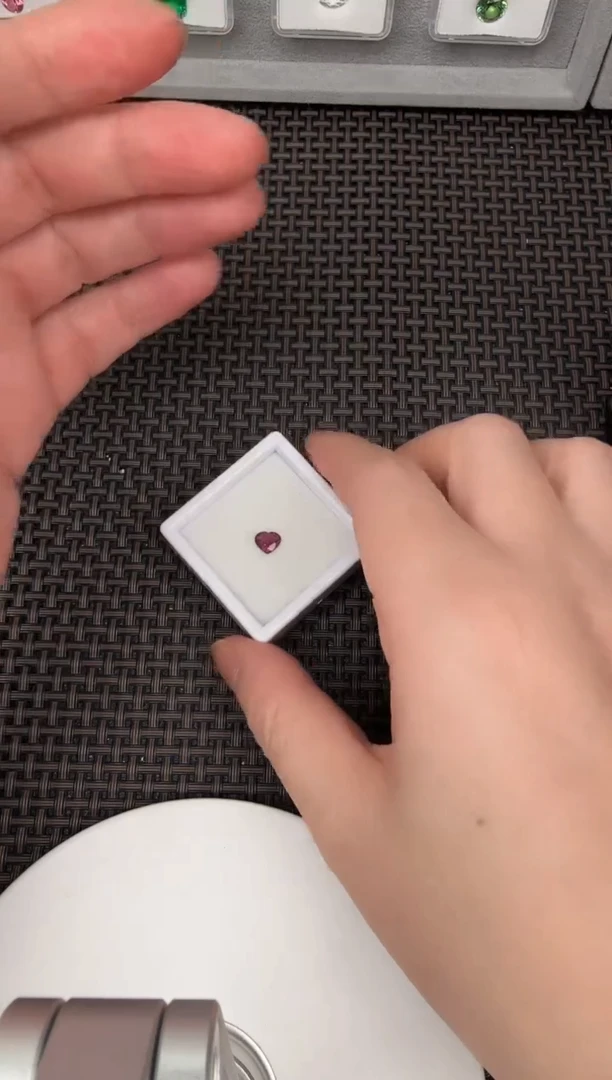 【闪购商品】尖晶石裸石未镶嵌0.85ct-B012170