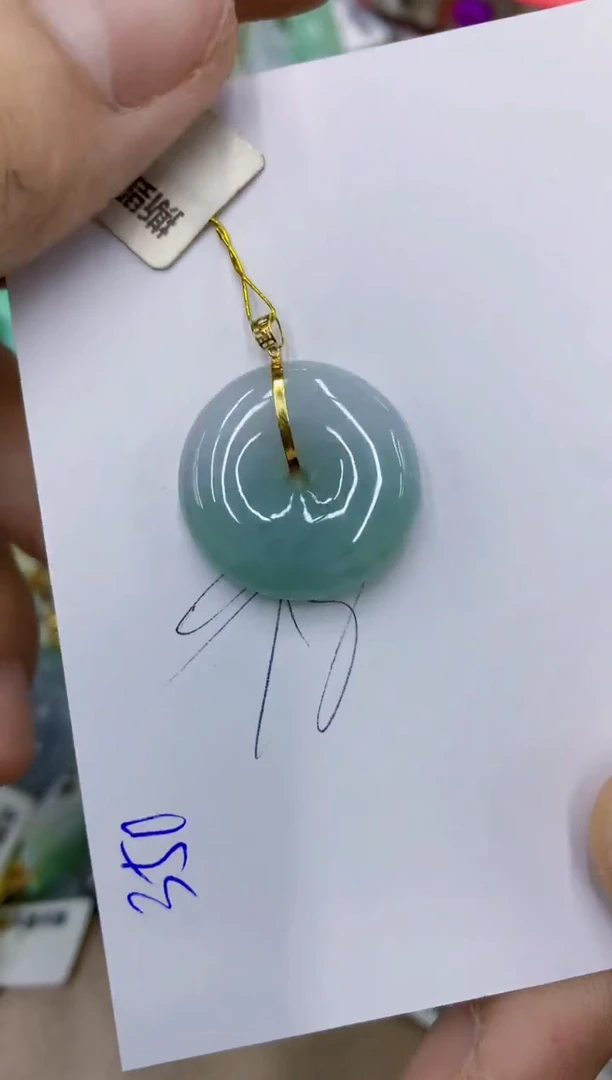 颈饰18K金镶嵌翡翠11111111111