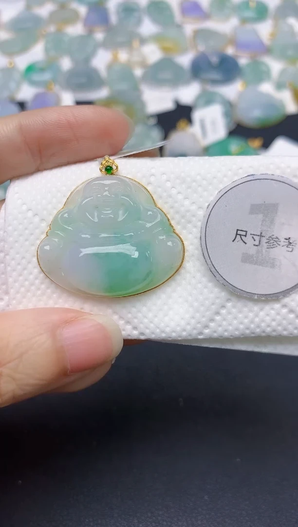 翡翠18K金镶嵌颈饰天然缅甸A货翡翠