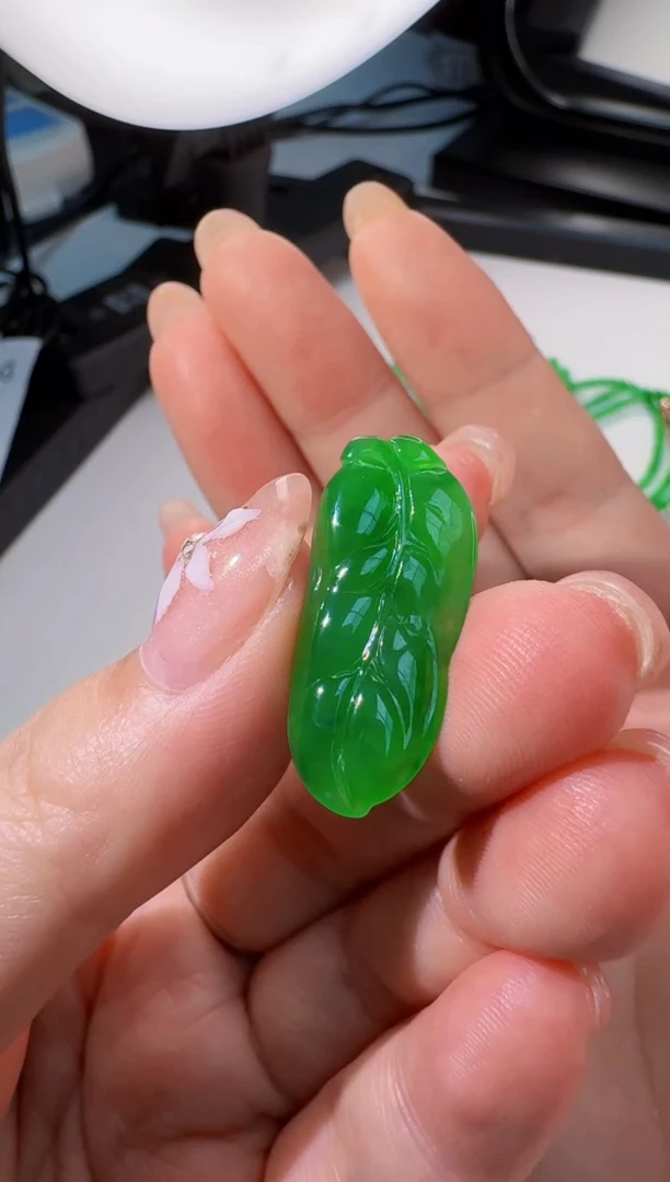 颈饰未镶嵌翡翠缅甸A货翡翠