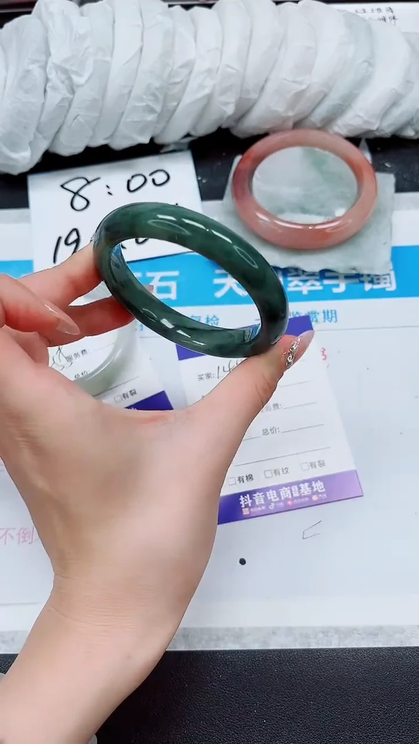 【闪购商品】石英质玉手镯未镶嵌A144-56/57
