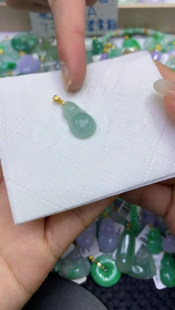 颈饰未镶嵌翡翠天然缅甸A货翡翠