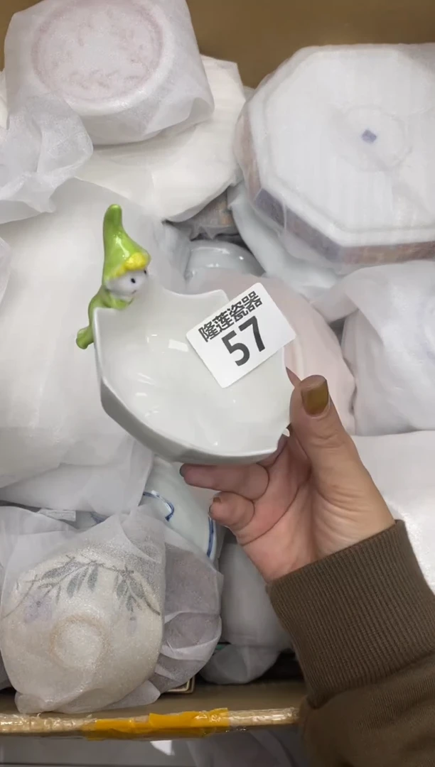 瓷片w****。隆莲瓷器欢迎大家