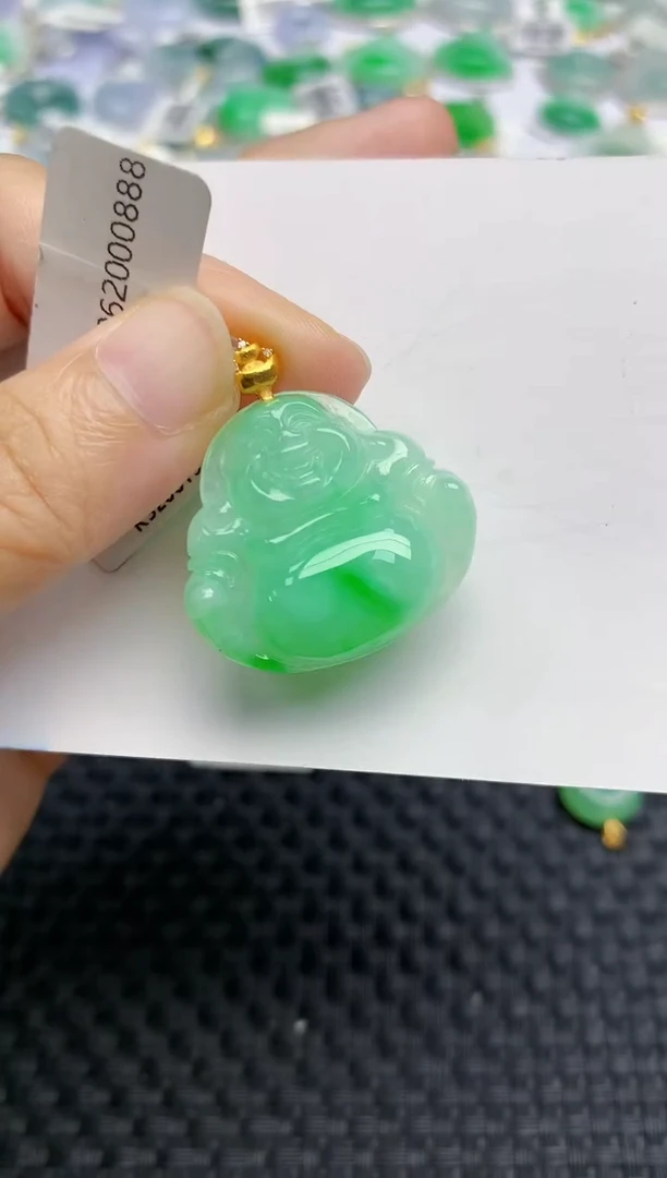 翡翠18K金镶嵌颈饰天然A货翡翠