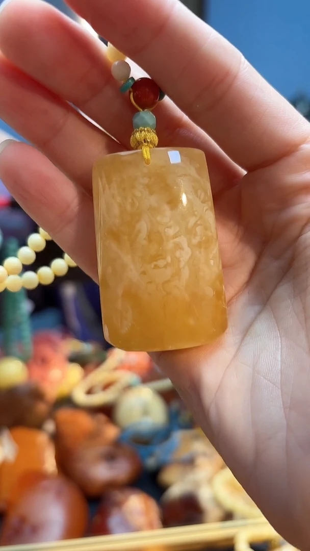 琥珀颈饰未镶嵌项链