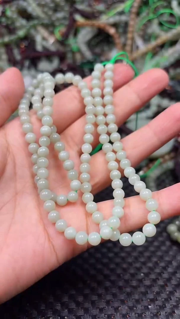 和田玉未镶嵌颈饰1