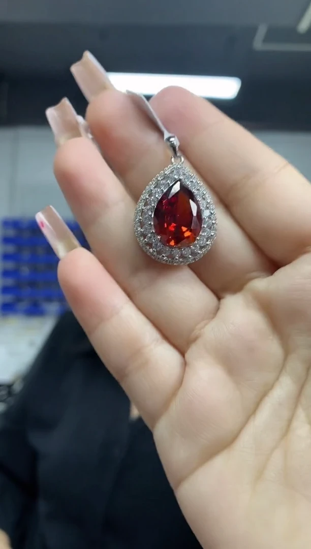 石榴石吊坠银S925镶嵌多样性发其一颜色微差