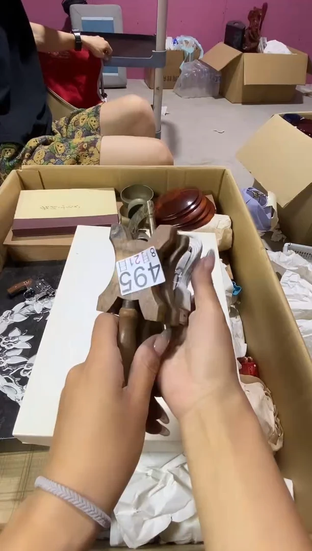 瓷片天**华11111111111111