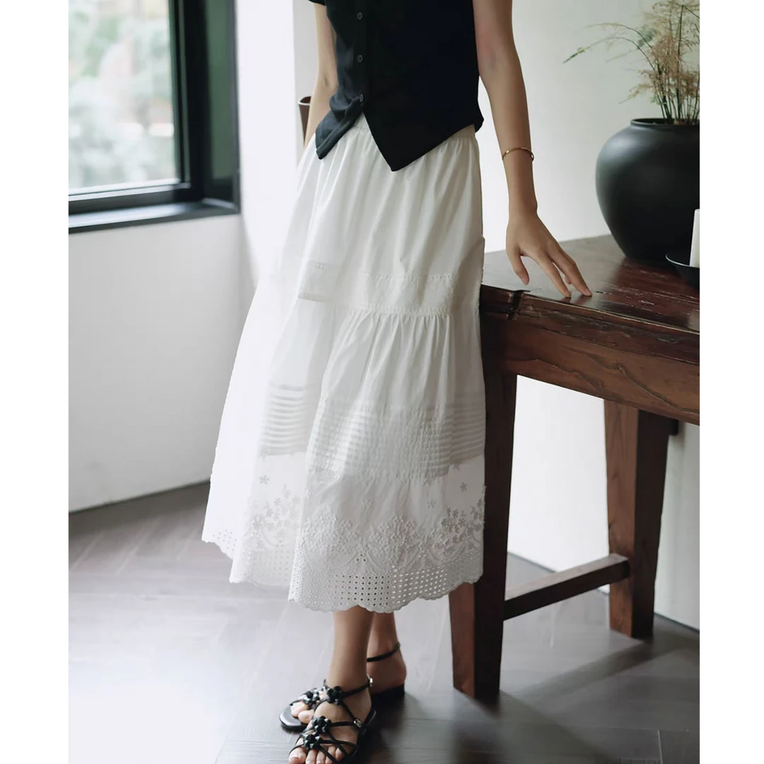 法式复古白色純棉绣花A字半身裙松紧腰中长裙伞裙25207
