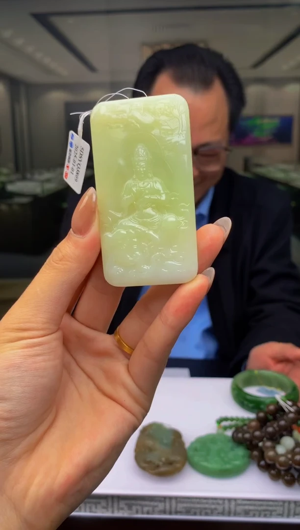 【闪购商品】定制和田玉Boss阳天然和田玉（拍一发一）