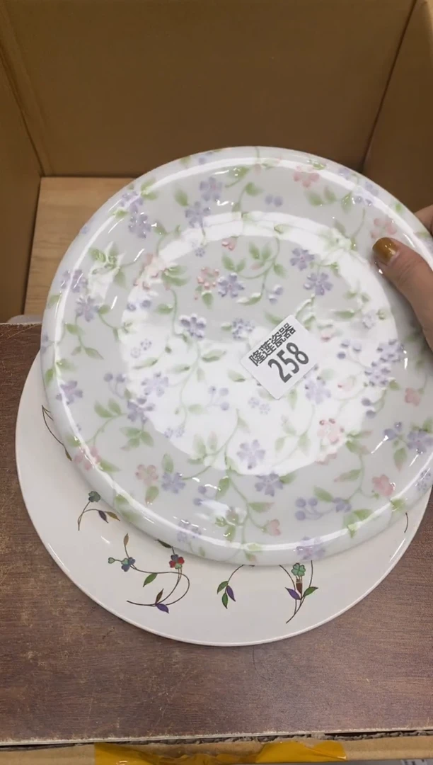 瓷片若*隆莲瓷器欢迎大家