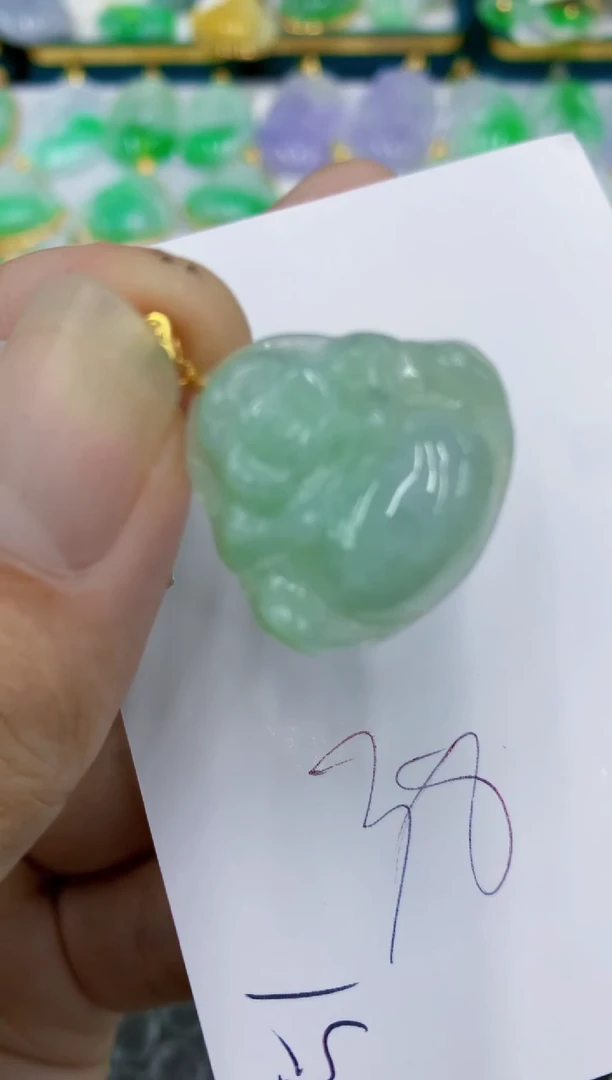 翡翠未镶嵌颈饰11111111111