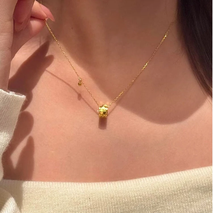 卡柒 铜合金项链 爆闪金色碎冰冰小蛮腰项链轻奢气质高级感锁骨链