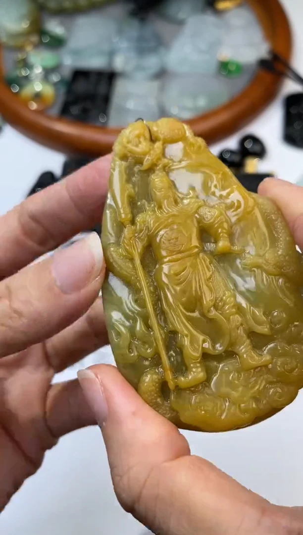 未镶嵌挂件翡翠305898     多人