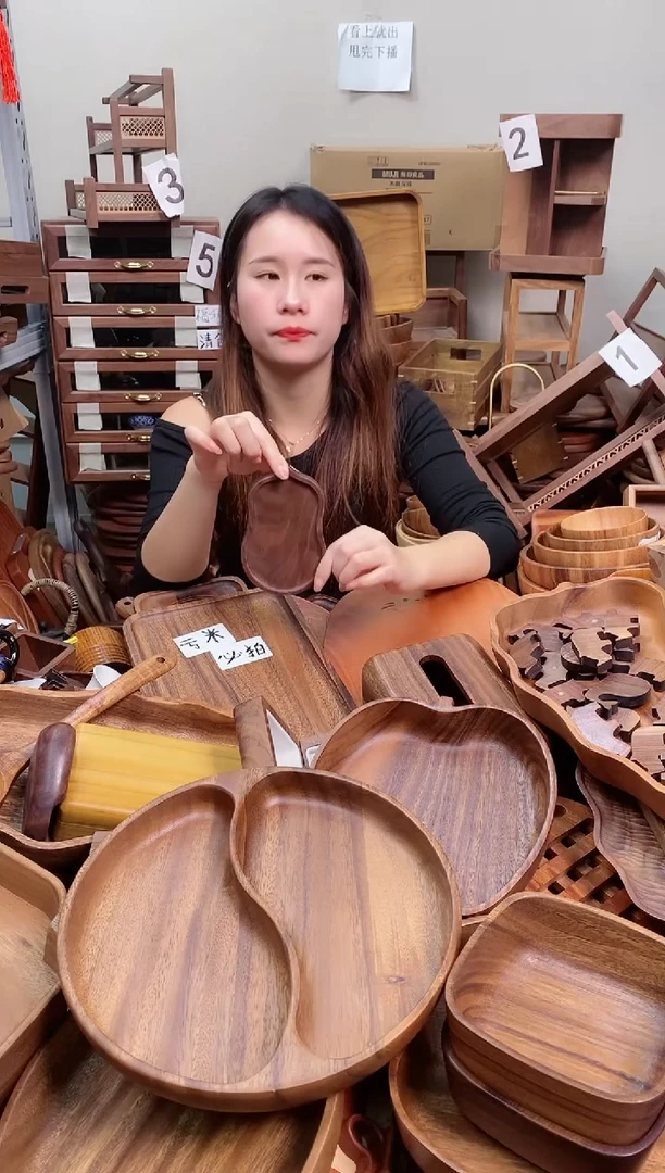 木 北美黑胡桃木葫芦形小底座