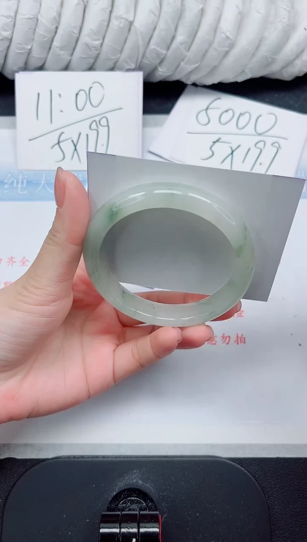 【闪购商品】石英质玉手镯未镶嵌74#58.8