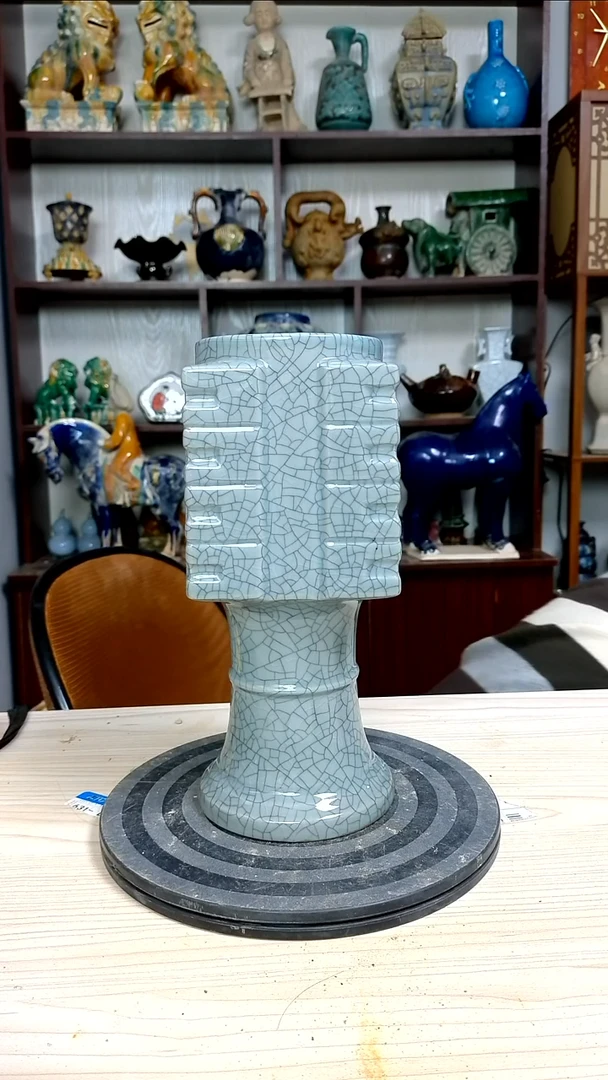 经典精美复古风格瓷器